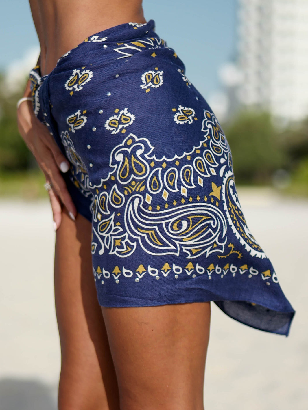 Paisley medium scarf Navy