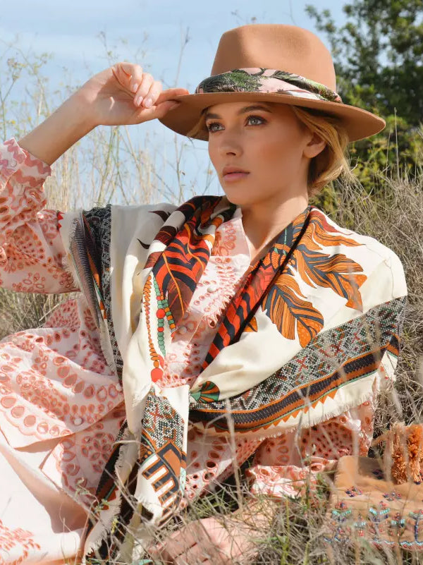 New Western large scarf Beige